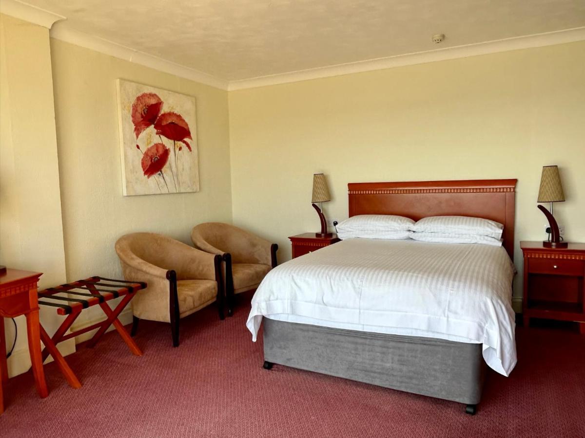 Regent Court - Seafront, Sandown - Free Car Ferry For Bookings Of 3 Or More Nights, Subject To Availability Kültér fotó