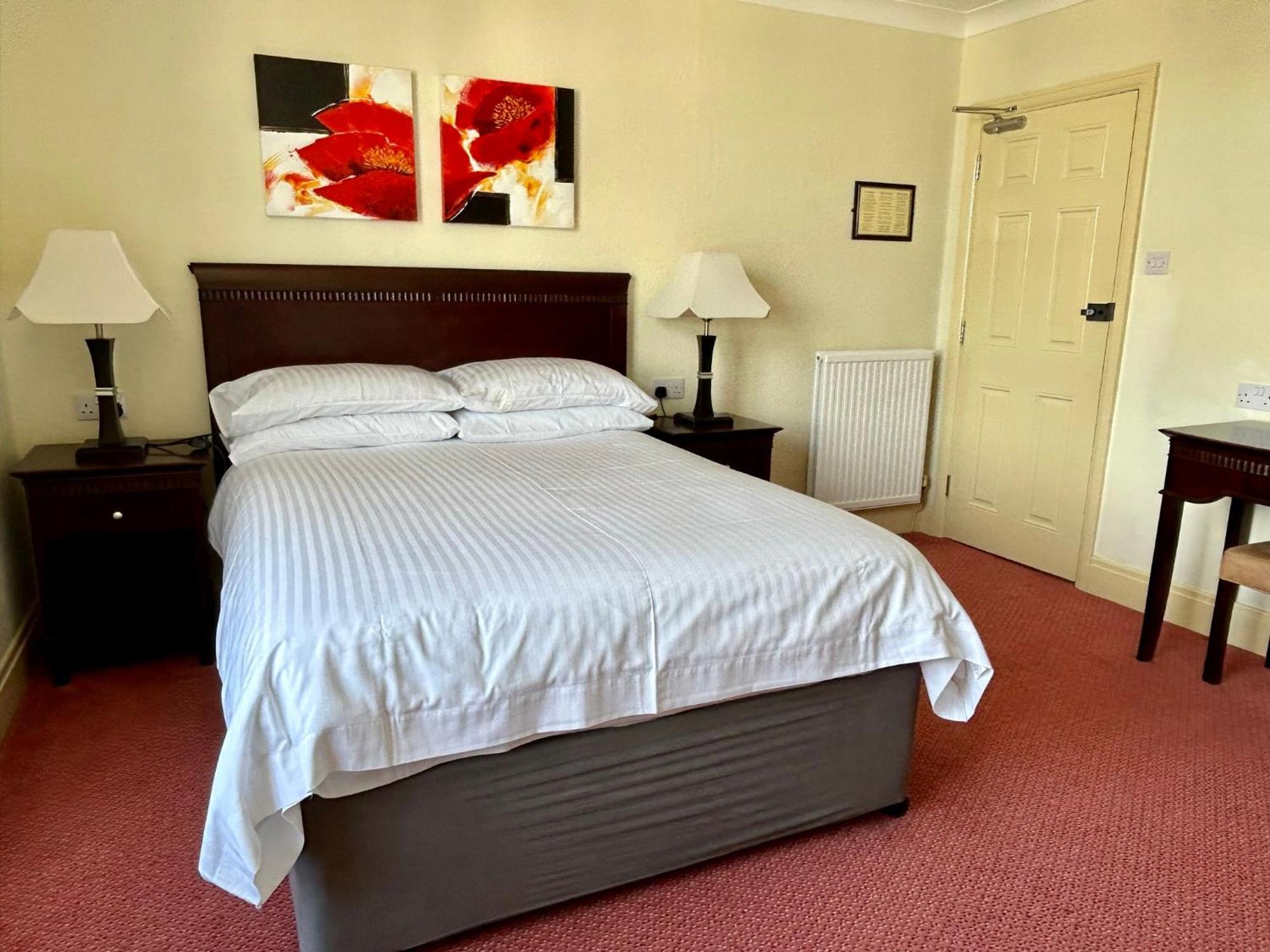 Regent Court - Seafront, Sandown - Free Car Ferry For Bookings Of 3 Or More Nights, Subject To Availability Szoba fotó